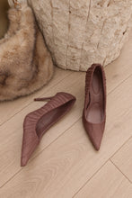 Load image into Gallery viewer, Raquel Mesh Pointed Toe Pumps - Blush