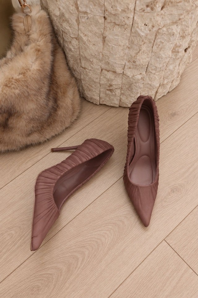 Load image into Gallery viewer, Raquel Mesh Pointed Toe Pumps - Blush