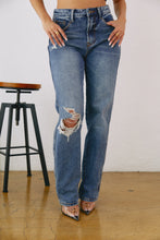 Load image into Gallery viewer, Straight Leg Distressed Jeans