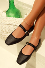 Load image into Gallery viewer, Eleni Mary Jane Raffia Flats - Black