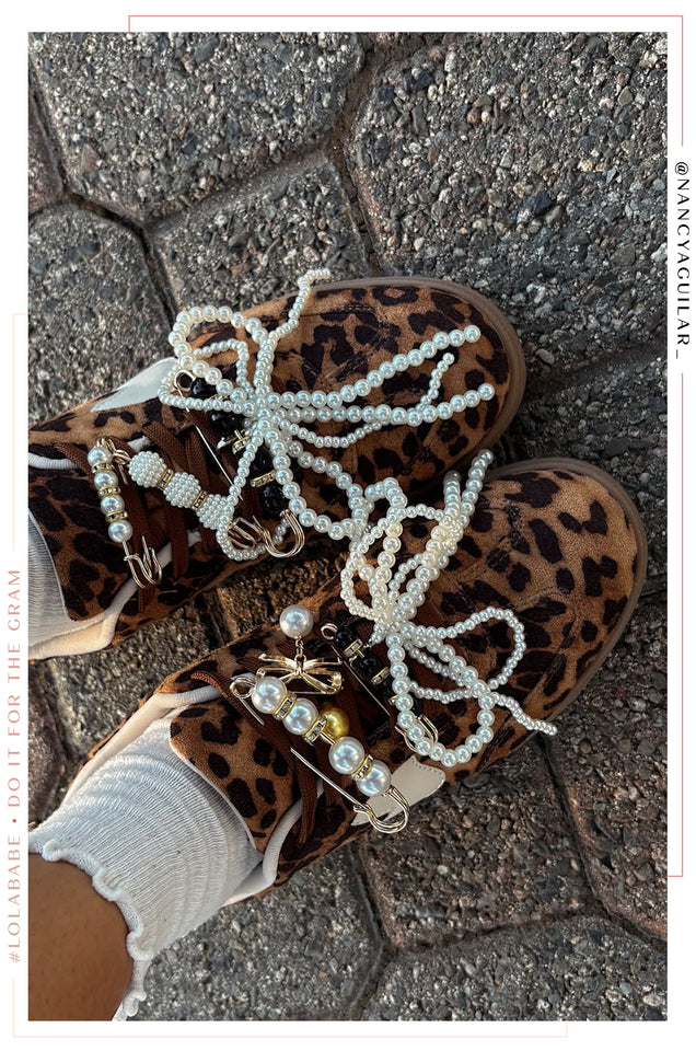 Load image into Gallery viewer, Piper Lace Up Sneakers - Leopard