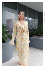 Load image into Gallery viewer, Nadiah Long Sleeve Cover Up Top - Floral