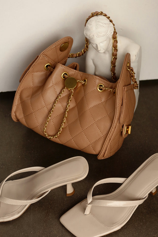 Load image into Gallery viewer, Shantel Quilted Chain Shoulder Bag - Nude