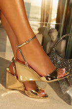 Load image into Gallery viewer, Kaia Single Sole Wedge Heels - Gold