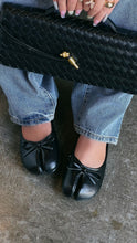 Load image into Gallery viewer, Zyra Bow Tabi Ballet Flats - Black