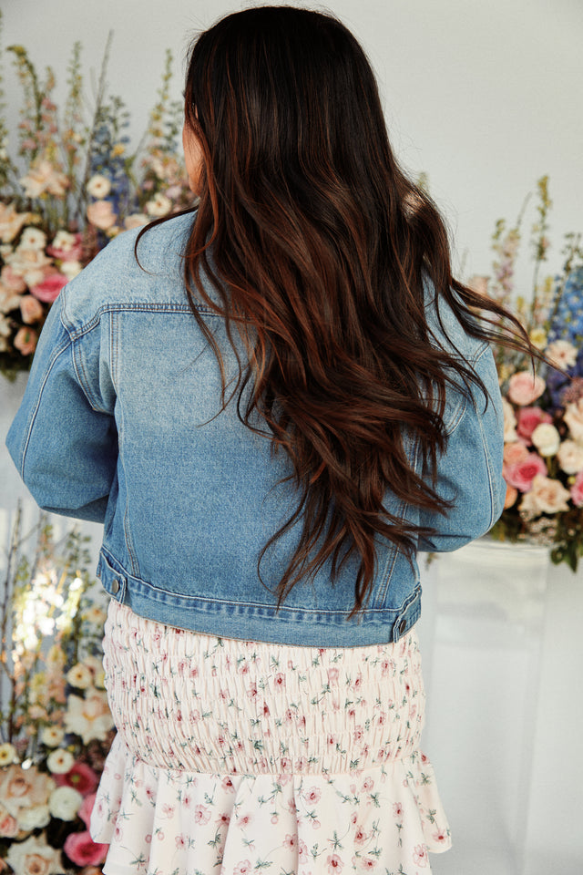 Load image into Gallery viewer, Crop Denim Jacket