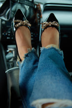 Load image into Gallery viewer, Alania Bow Embellished Pointed Toe Flats - Black