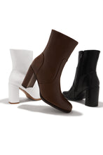 Load image into Gallery viewer, Harlow Block Heel Ankle Boot - White