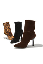 Load image into Gallery viewer, Trin Pointed Toe Ankle Boots - Brown