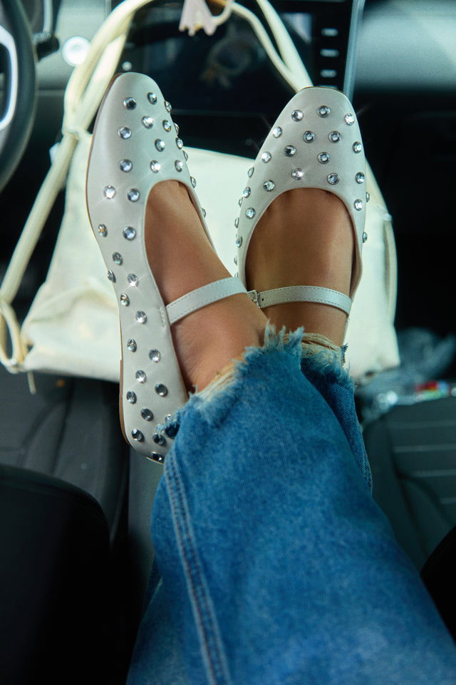 Load image into Gallery viewer, Aniston Embellished Flats - Bone