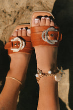 Load image into Gallery viewer, Asarya Slip On Sandals - Tan