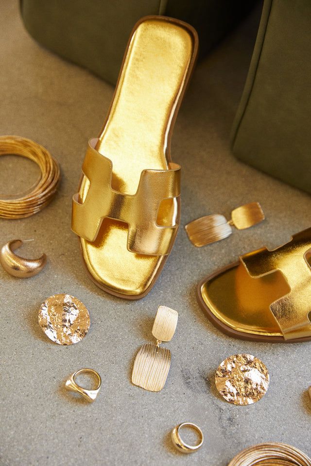 Load image into Gallery viewer, Bianka Slip On Sandals - Gold