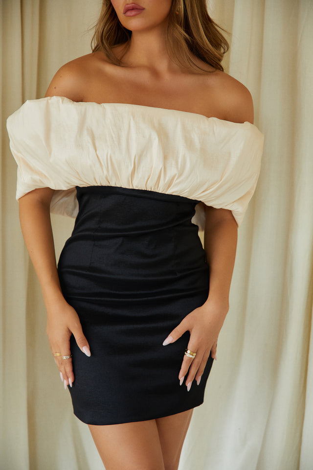 Load image into Gallery viewer, Bridal Black and Ivory Dress