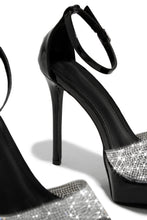 Load image into Gallery viewer, Black Pointed Toe Heels