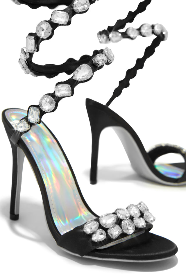 Load image into Gallery viewer, Black Embellished High Heels