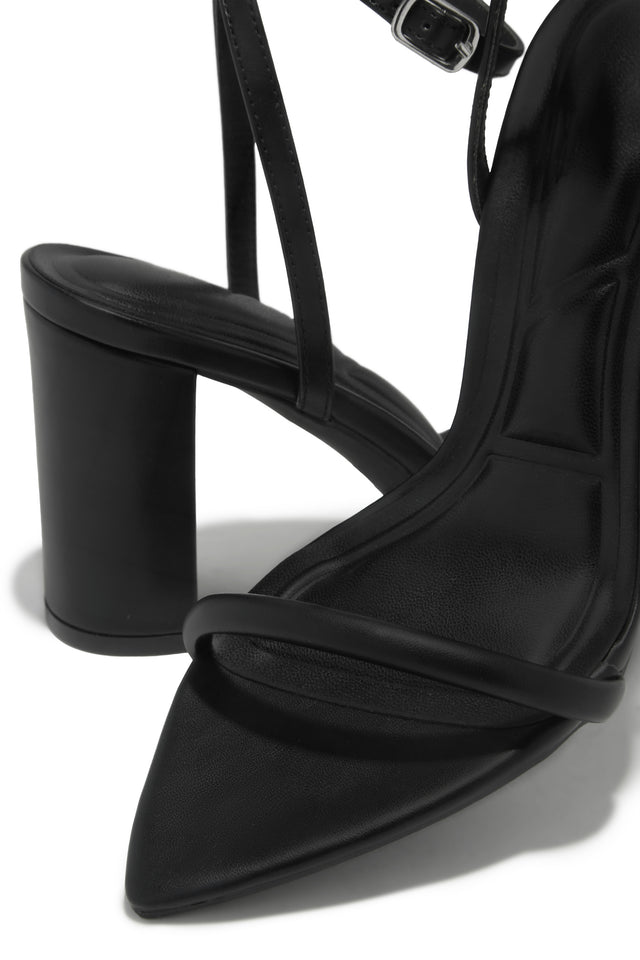 Load image into Gallery viewer, Reyna Single Sole Block Heels - Black
