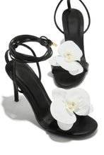 Load image into Gallery viewer, Vacay Getaway Lace Up Single Sole Heels - Black