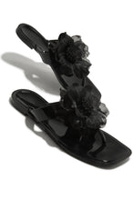 Load image into Gallery viewer, Ray Of Sunshine Slip On Jelly Sandals - Black