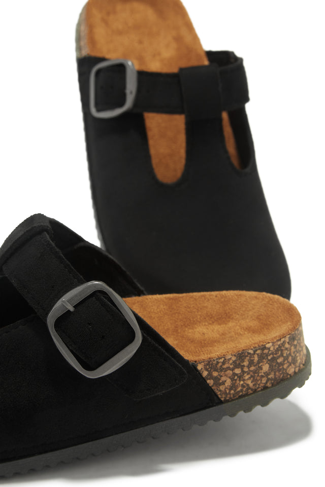 Load image into Gallery viewer, Forever Cozy Slip On Slides - Black