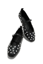 Load image into Gallery viewer, Black Embellished Flats