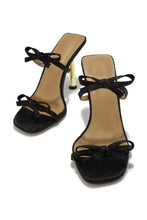 Load image into Gallery viewer, Simple Affair Bow Heel Mule - Black
