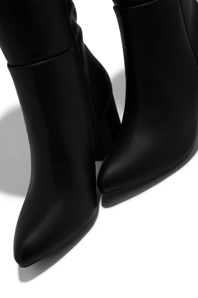 Load image into Gallery viewer, Fine Time Wide Fit Block Heel Knee High Boots - Black