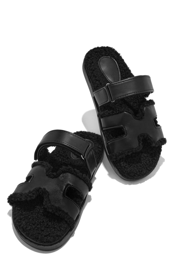 Load image into Gallery viewer, Black Faux Sherpa Sandals