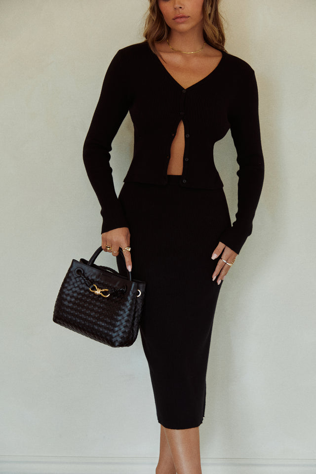 Load image into Gallery viewer, Black Knit Two Piece Set Styled with Woven Bag