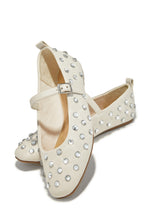 Load image into Gallery viewer, Bone Embellished Flats