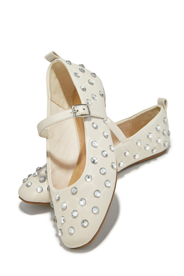 Load image into Gallery viewer, Bone Embellished Flats