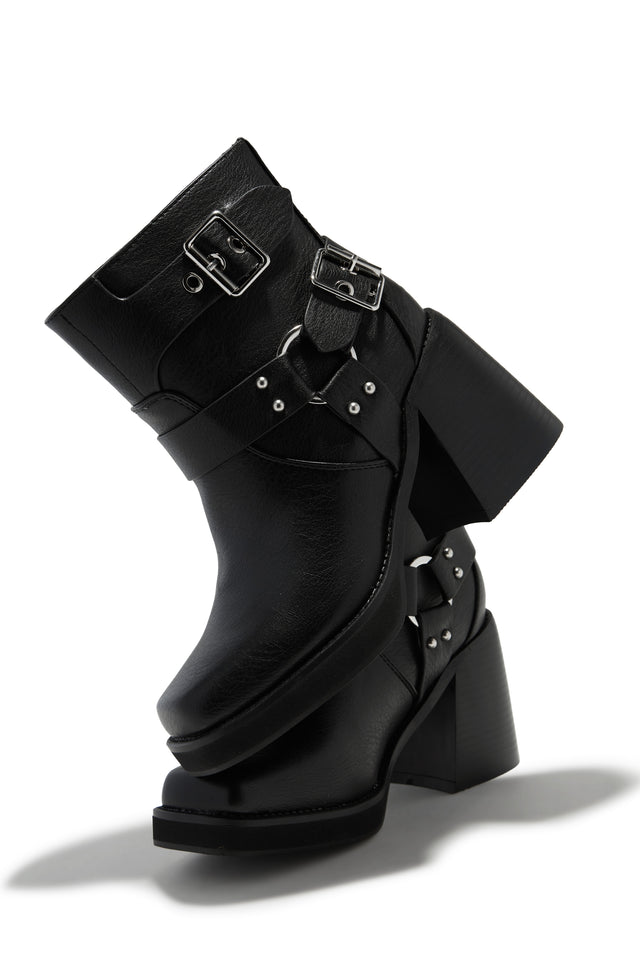 Load image into Gallery viewer, Daryn Block Heel Ankle Boots - Black