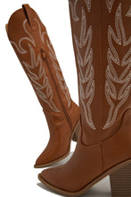 Load image into Gallery viewer, Exclusive Performance Cowgirl Boots - Tan