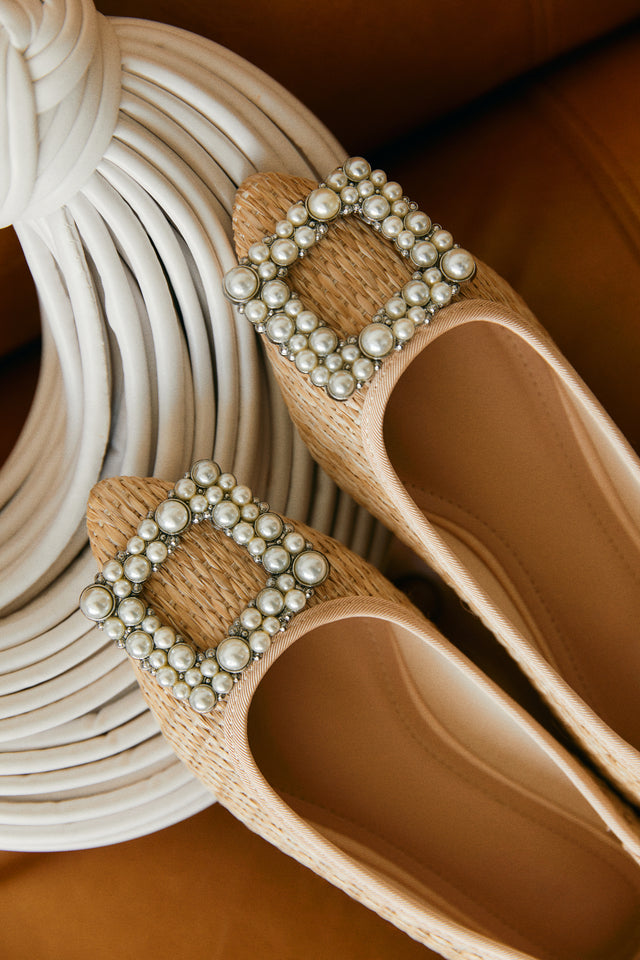 Load image into Gallery viewer, Brynn Faux-Pearl Detailed Flats - Natural