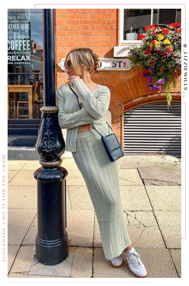 Load image into Gallery viewer, Evelia High Waist Maxi Skirt - Green