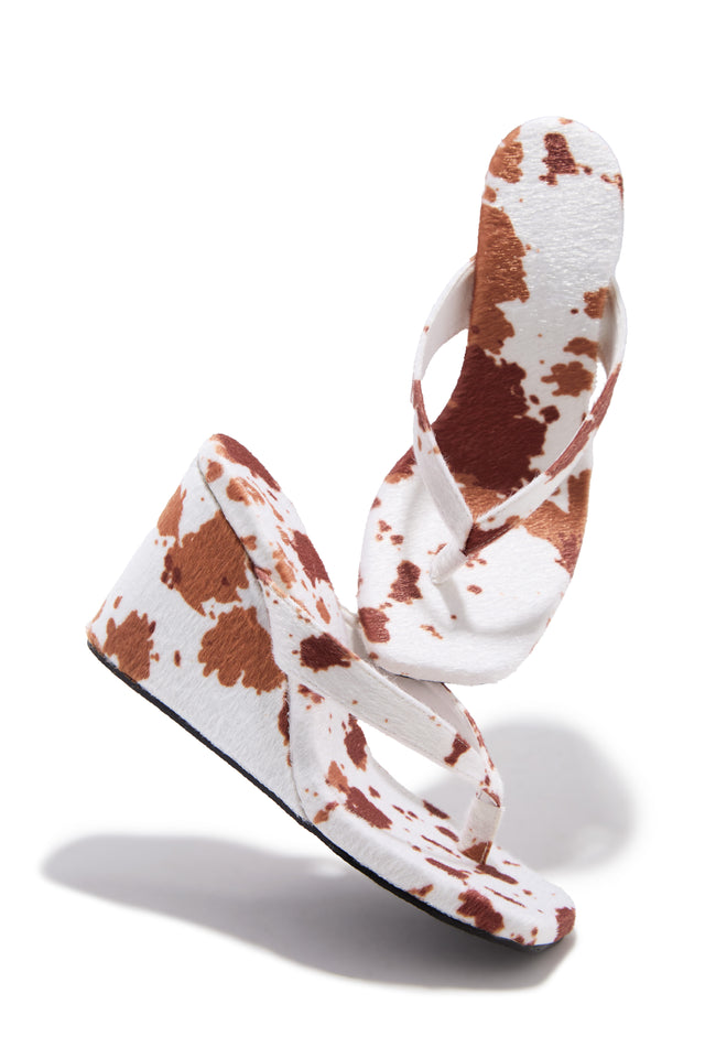 Load image into Gallery viewer, Sashelle Slip On Wedge Heels - Cow