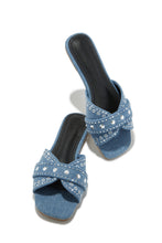 Load image into Gallery viewer, Aya Slip On Sandals - Light Denim