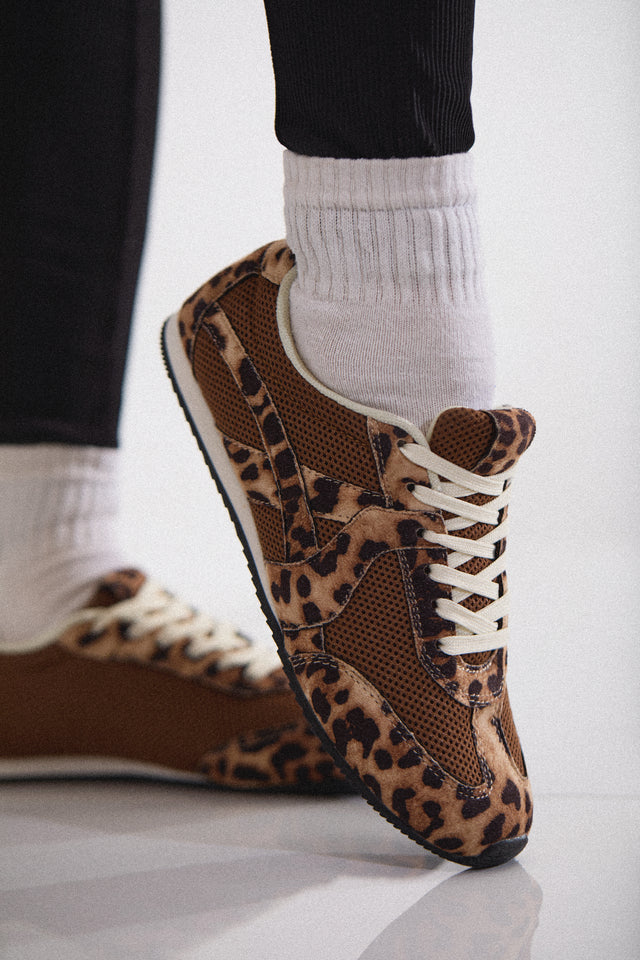Load image into Gallery viewer, Downtown Stroll Lace Up Sneakers - Leopard