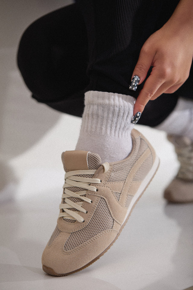 Load image into Gallery viewer, Downtown Stroll Lace Up Sneakers - Taupe