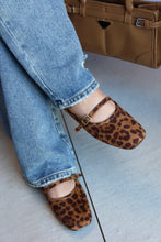 Load image into Gallery viewer, Ellie Mary Jane Flats - Leopard