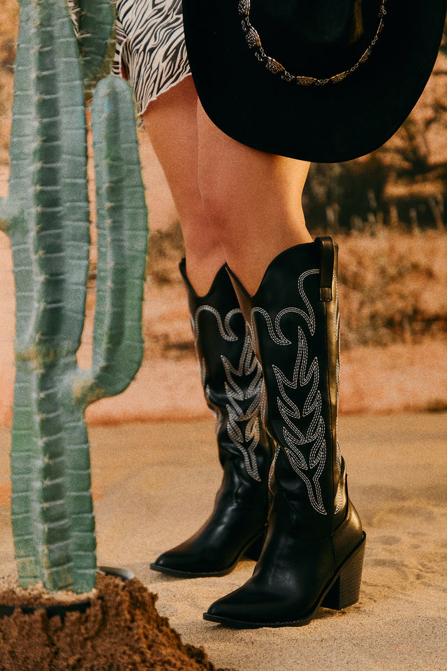 Load image into Gallery viewer, Exclusive Performance Cowgirl Boots - Black