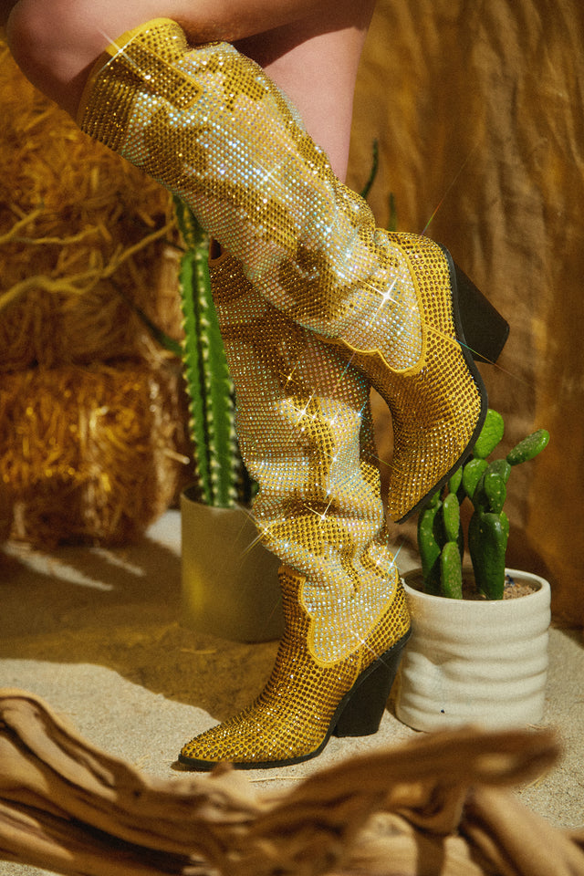 Load image into Gallery viewer, Eyes On Me Embellished Cowgirl Boots - Gold