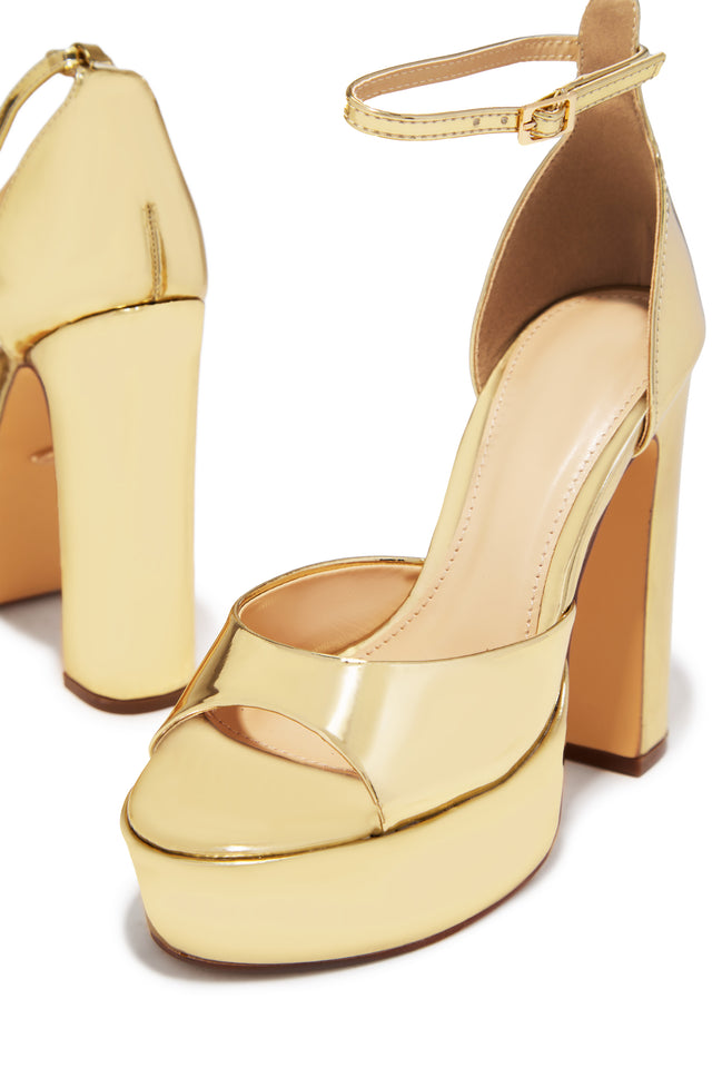 Load image into Gallery viewer, Aliyah Platform Block Heels - Gold