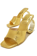 Load image into Gallery viewer, Gold Mules