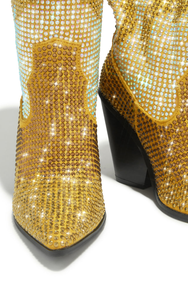 Load image into Gallery viewer, Eyes On Me Embellished Cowgirl Boots - Gold