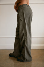 Load image into Gallery viewer, Wide Leg Green Pant