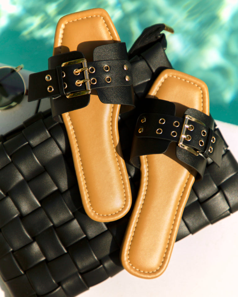 Load image into Gallery viewer, Italian Streets Flat Slip On Sandals - Black