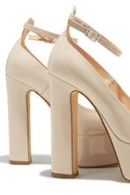 Load image into Gallery viewer, Annabelle Platform Block Heels - Ivory