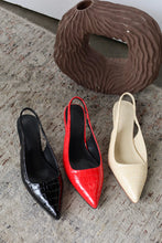 Load image into Gallery viewer, Kiley Mid Heel Slingback Pumps - Red