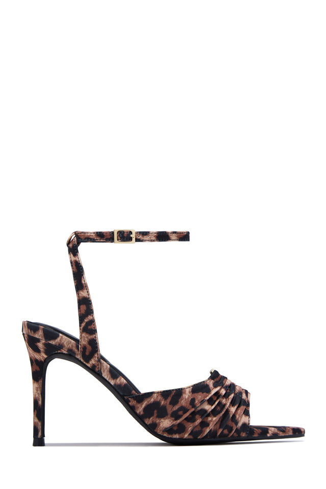Load image into Gallery viewer, Anahi Single Sole Mid Heels - Leopard