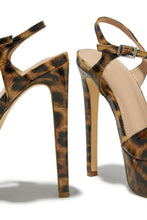 Load image into Gallery viewer, Paulina Platform High Heels - Leopard